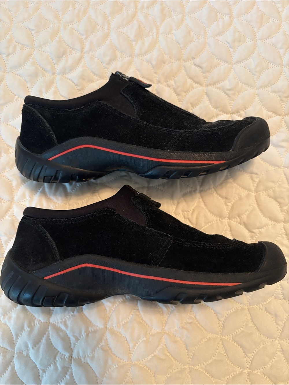Lands End Black Slip-On Suede Snow Shoes with Front Zip 7.5 - Picture 3 of 6